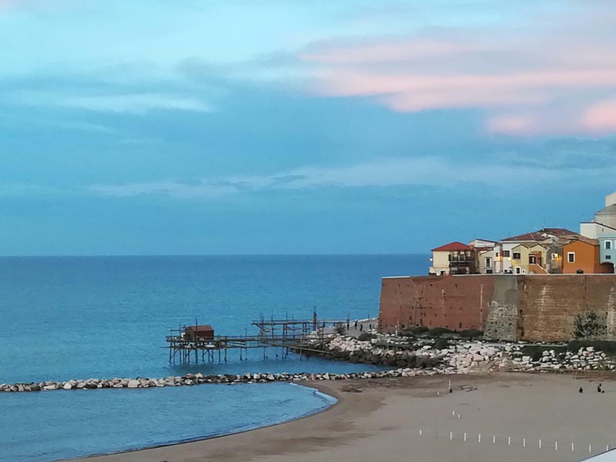 La Finestra Sul Castello B&B テルモリ エクステリア 写真
